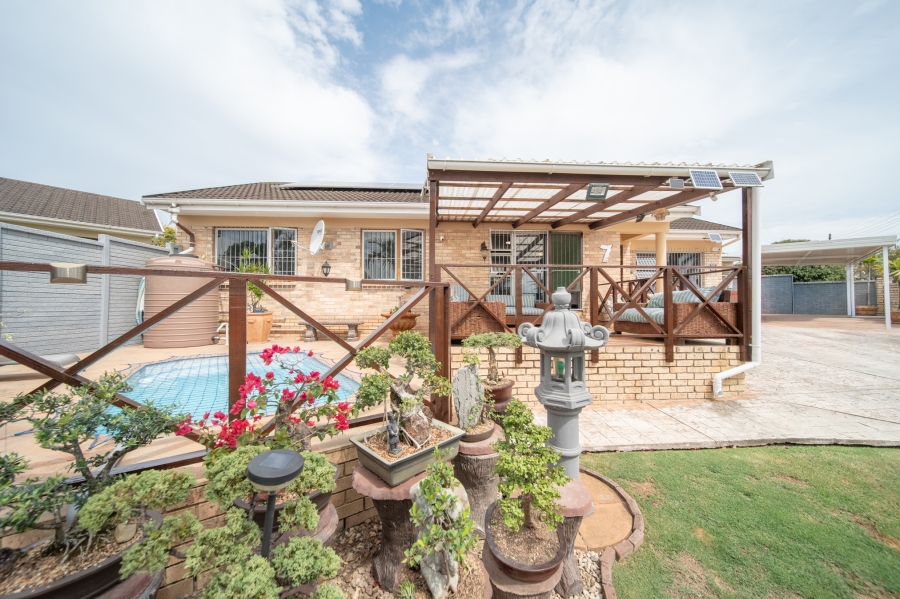 3 Bedroom Property for Sale in Beacon Bay Eastern Cape